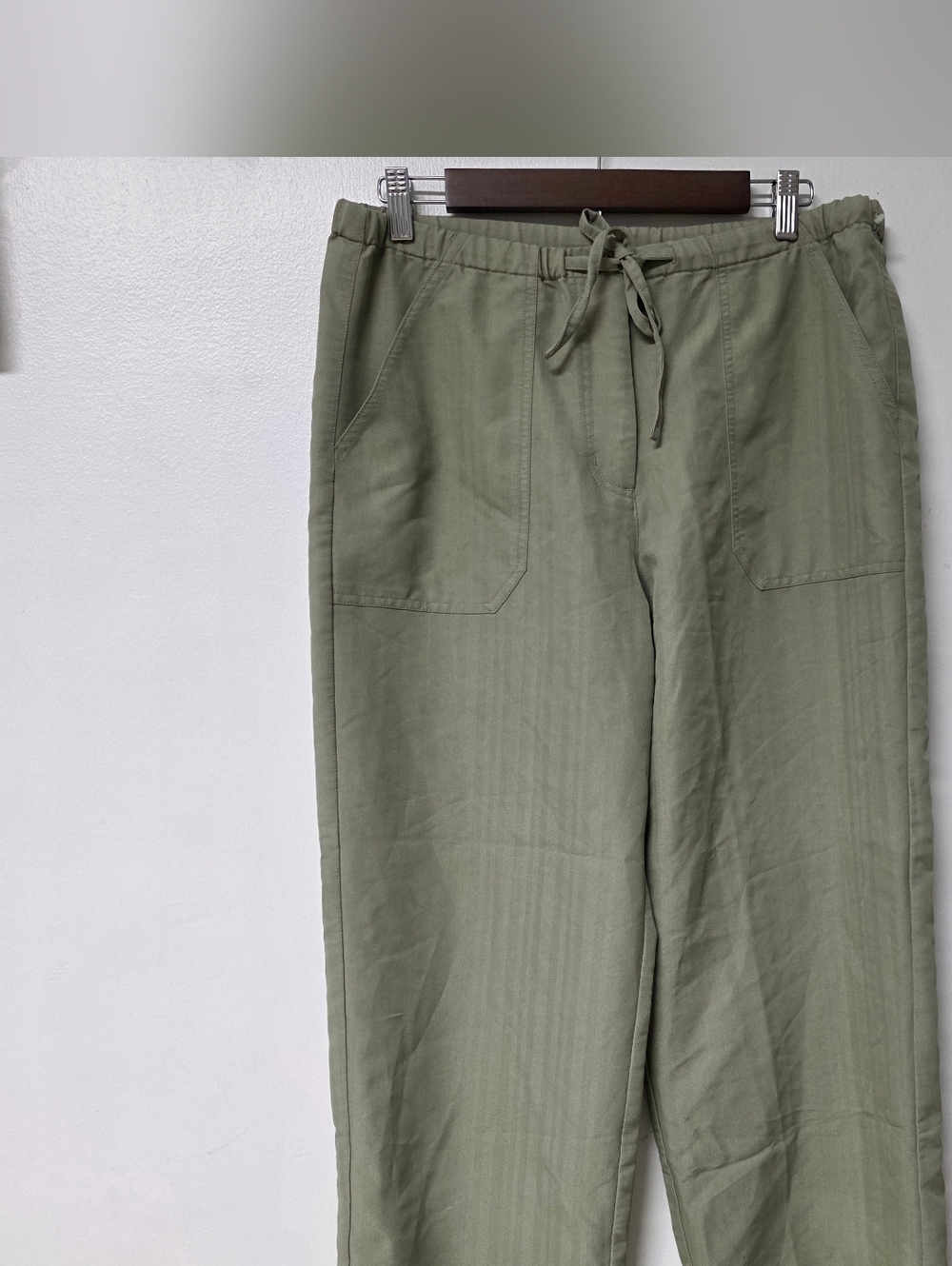 Relaxed Drawstring women Pants - Olive Green
